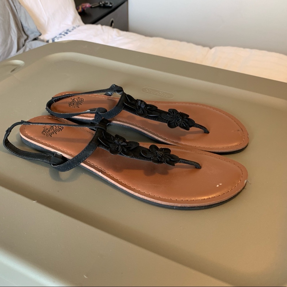 Black sandals